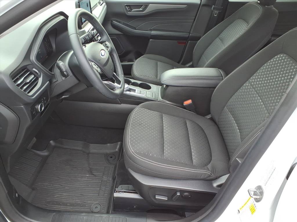 Certified 2023 Ford Escape Active AWD/4WD image 4