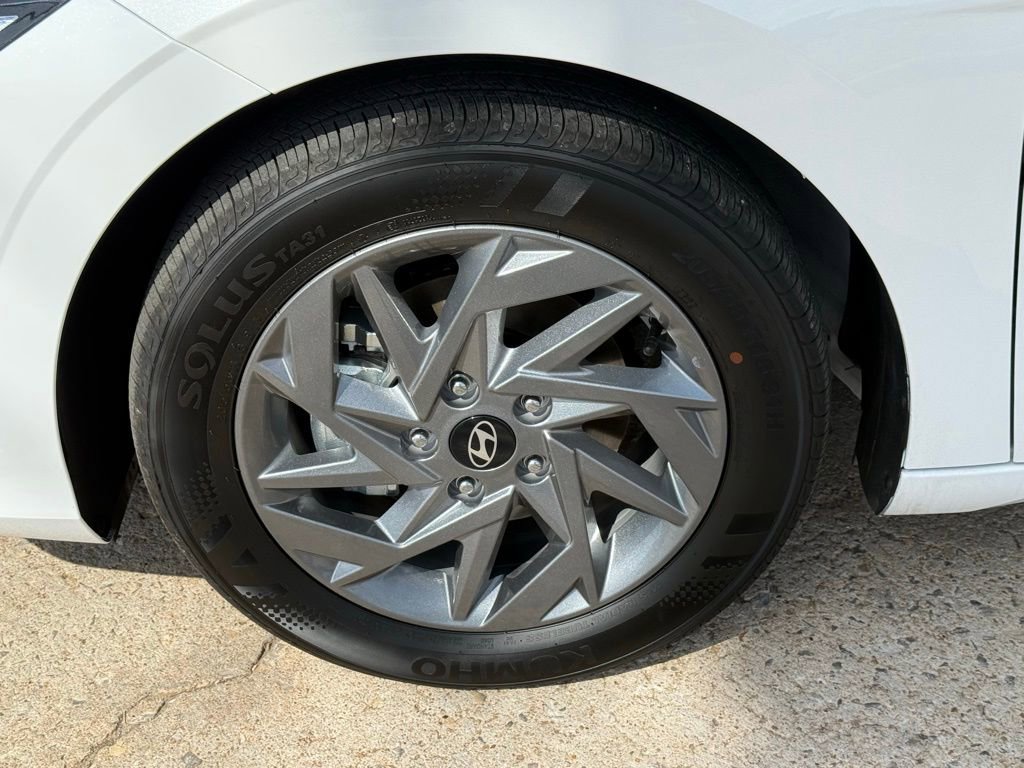 Used 2026 Hyundai Elantra Blue image 20