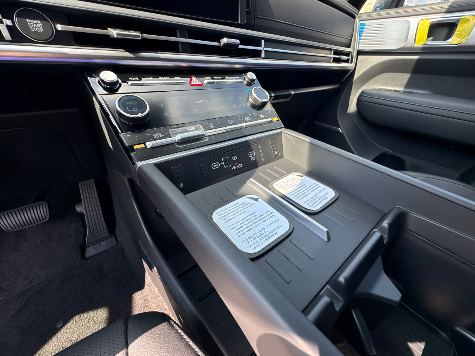 New 2027 Hyundai Santa Fe Limited FWD image 31