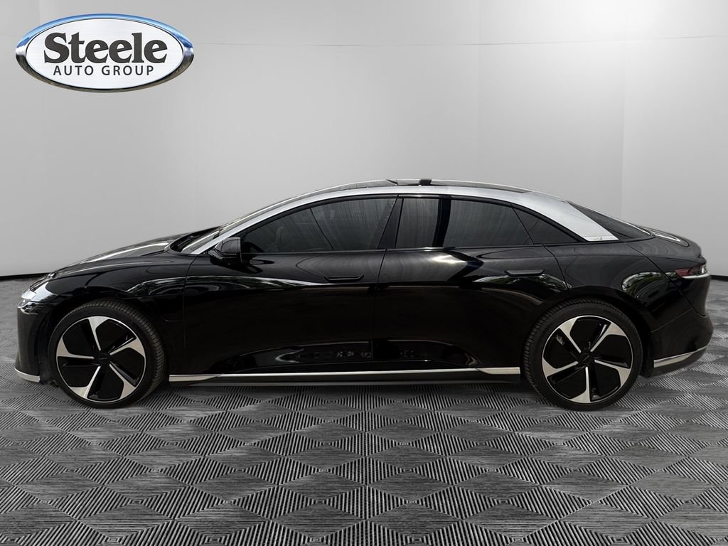 Used 2025 Lucid Air Touring AWD/4WD image 2
