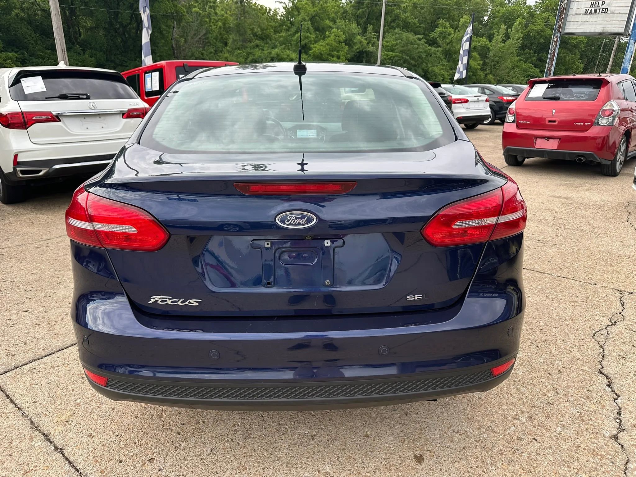 Used 2017 Ford Focus SEL w/ Cold Weather Package FWD image 6