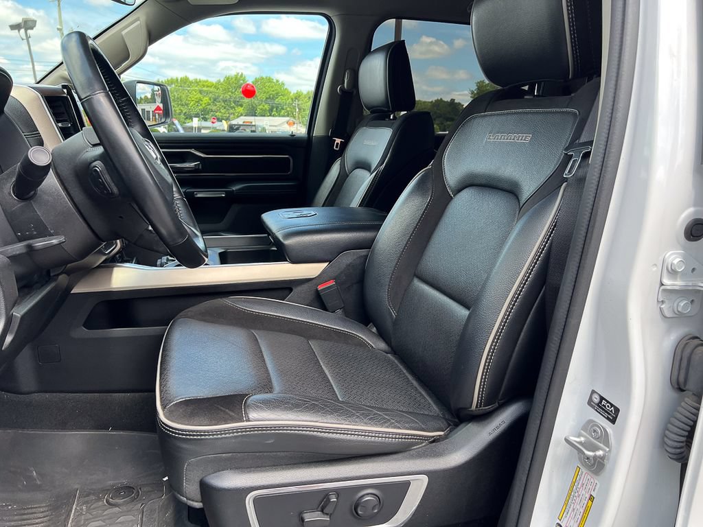 Used 2022 RAM 1500 Laramie AWD/4WD image 16