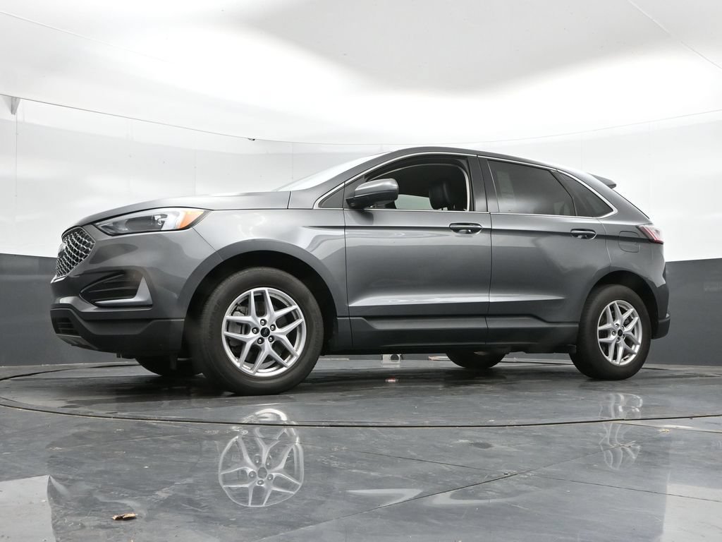 Used 2024 Ford Edge SEL AWD/4WD image 45