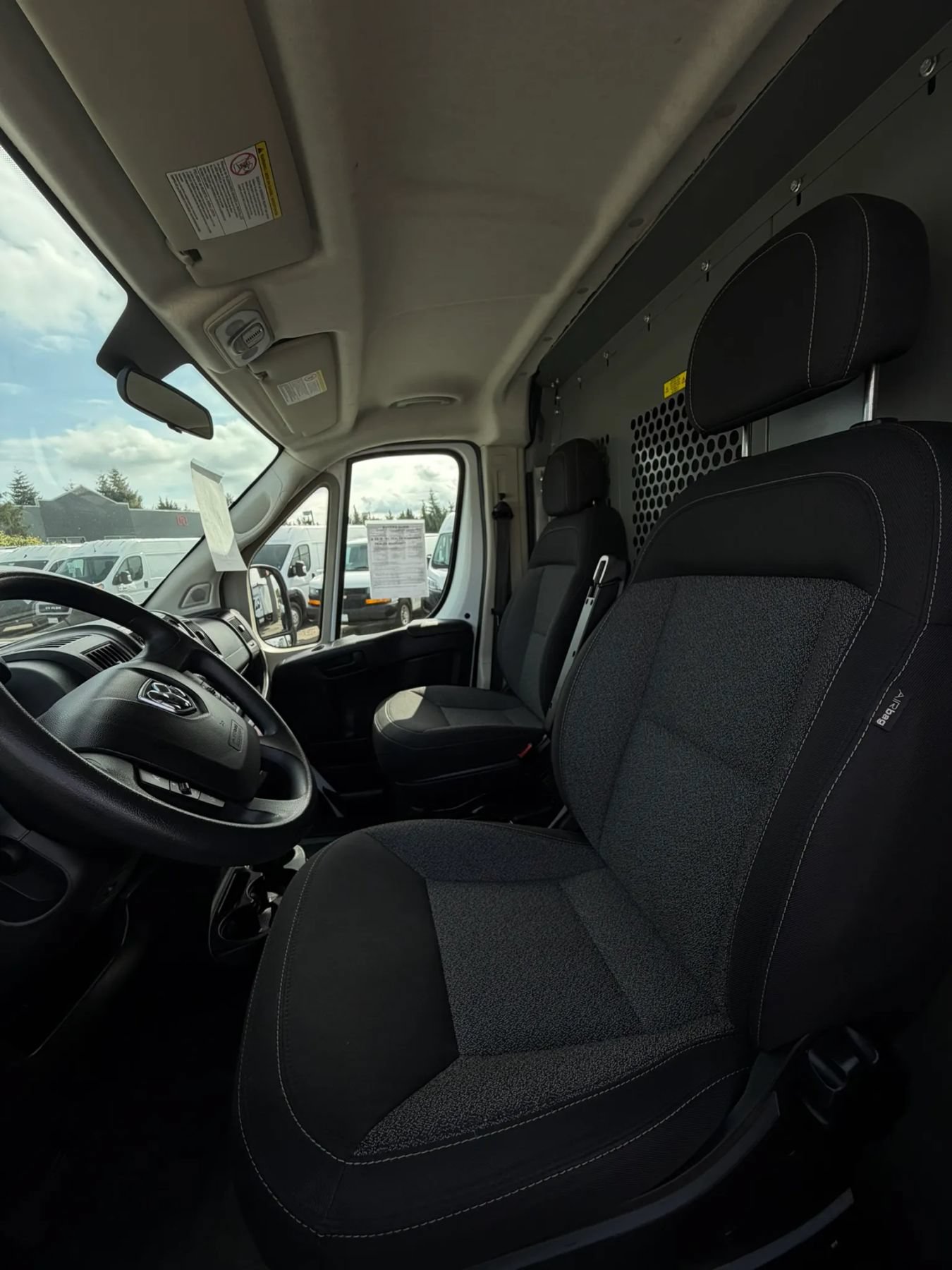 Used 2021 RAM ProMaster 2500 FWD image 30