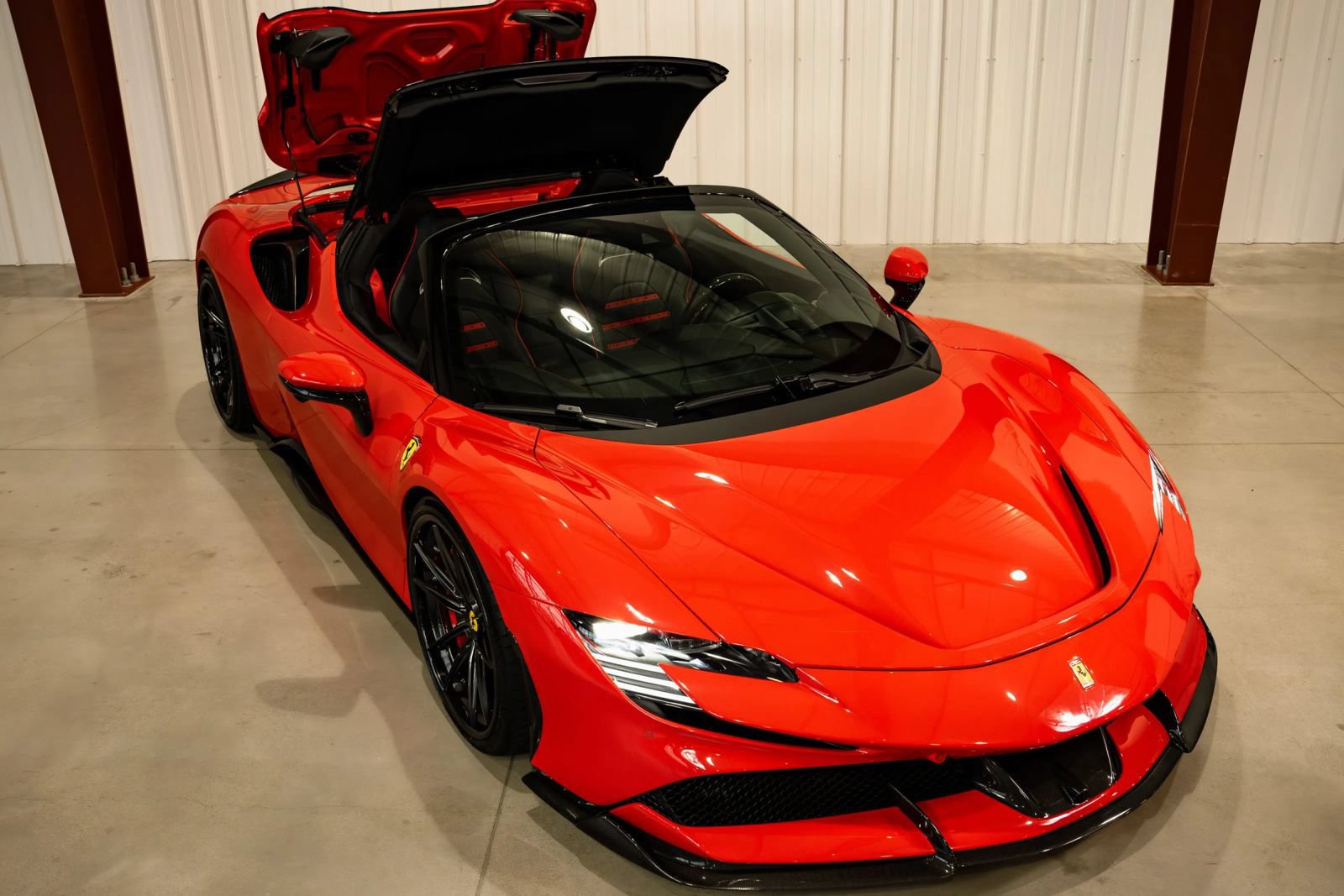 Used 2023 Ferrari SF90 Spider AWD/4WD image 33