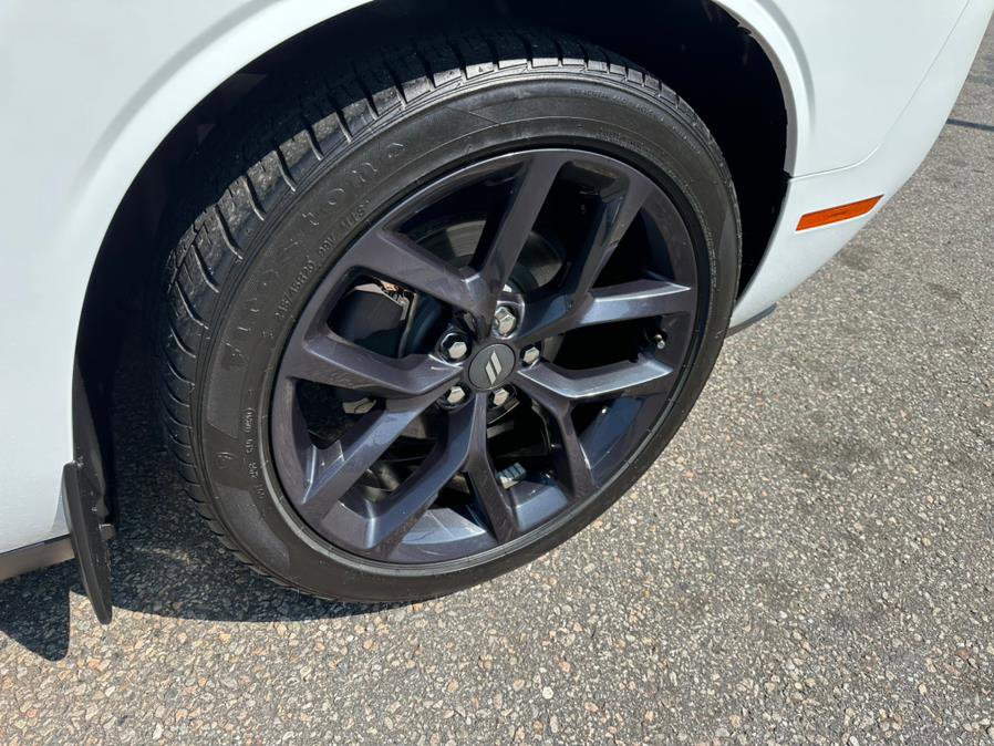 Used 2020 Dodge Challenger SXT w/ Blacktop Package image 27