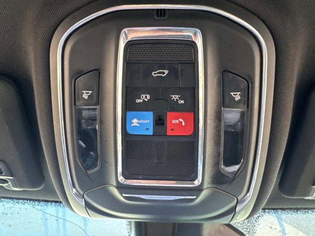 Used 2023 Jeep Grand Cherokee L Limited image 16