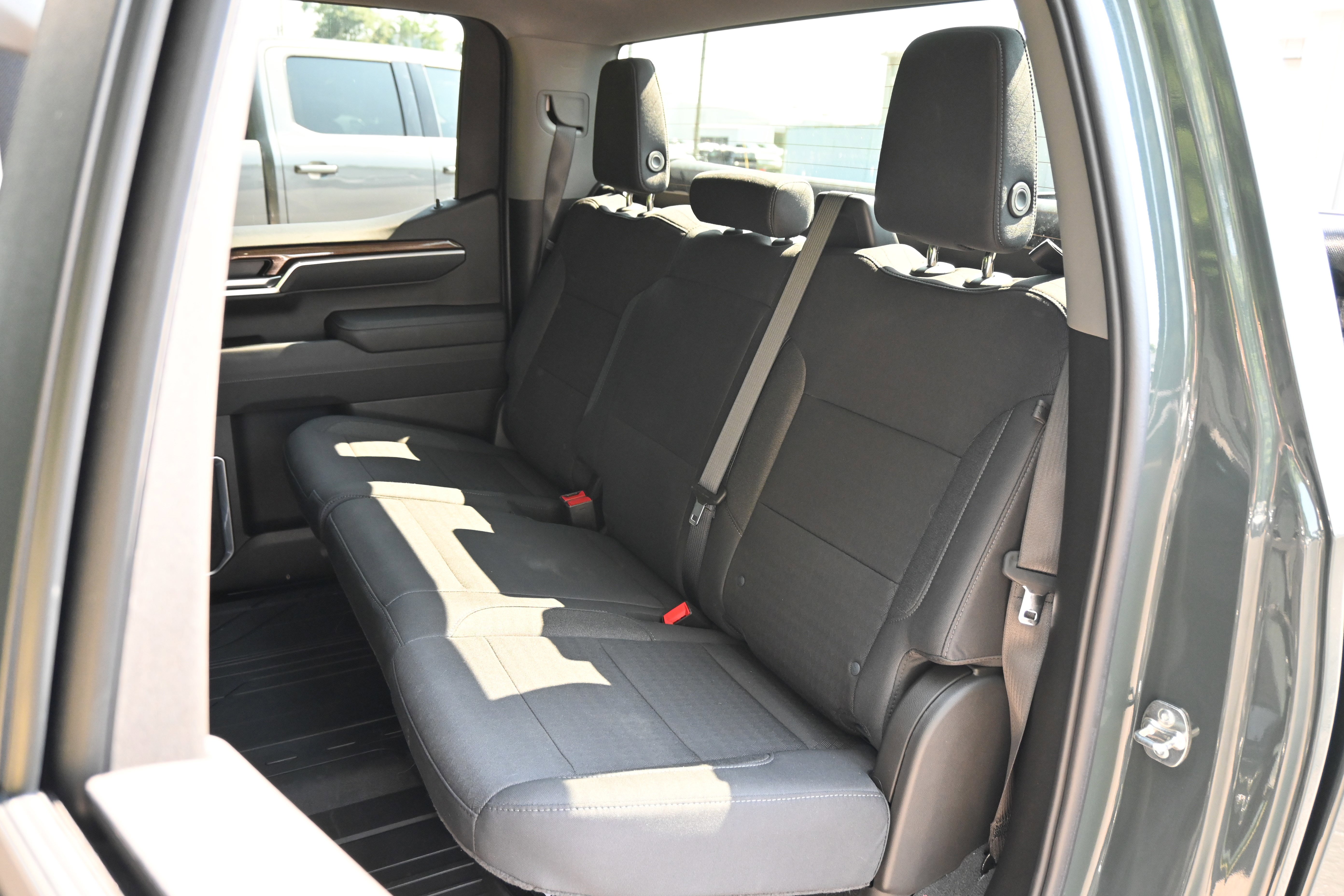 Used 2026 Chevrolet Silverado 1500 LT RWD image 32