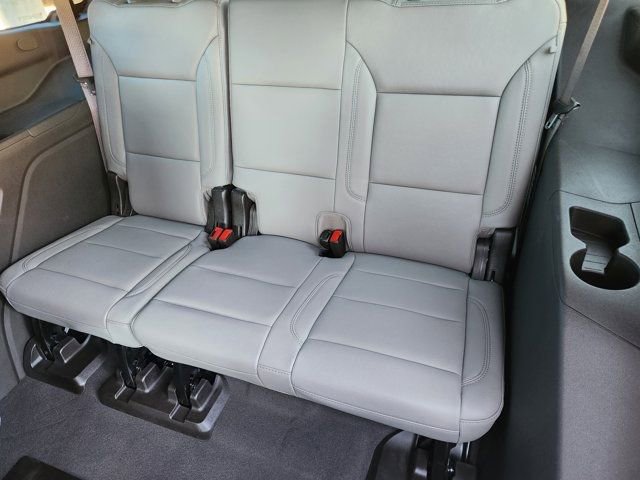 Used 2023 Chevrolet Tahoe Z71 w/ Luxury Package image 33