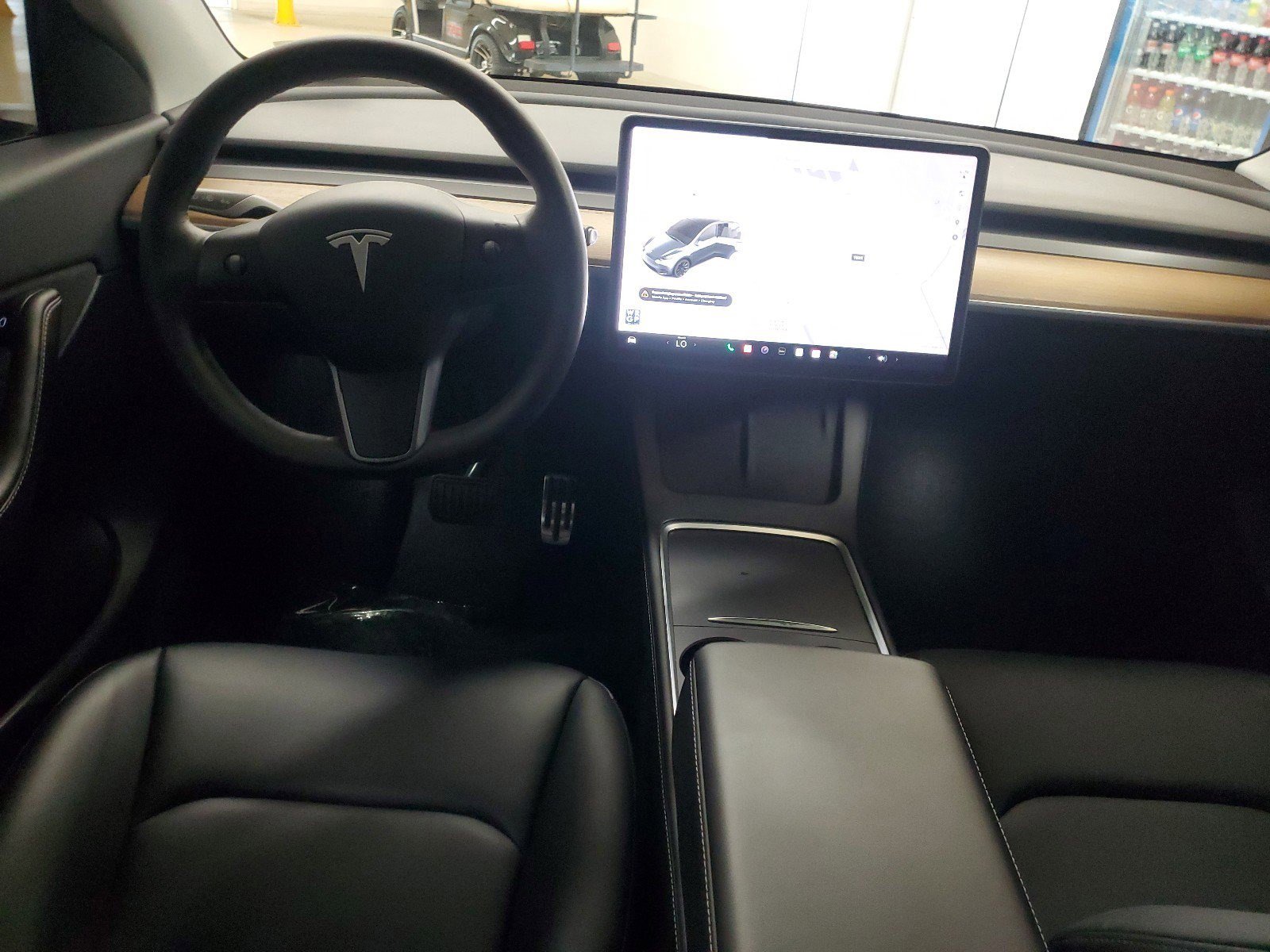 Used 2022 Tesla Model Y Long Range image 12