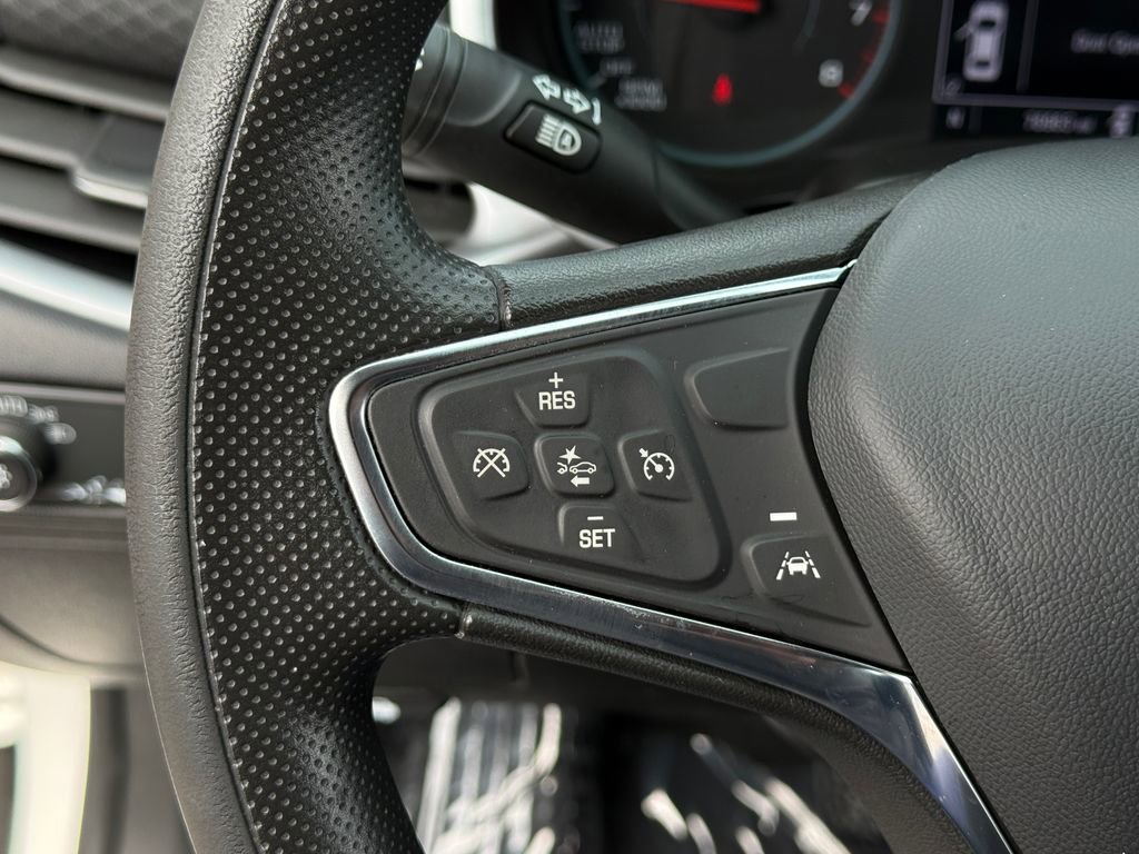 Used 2023 Chevrolet Malibu LT image 32