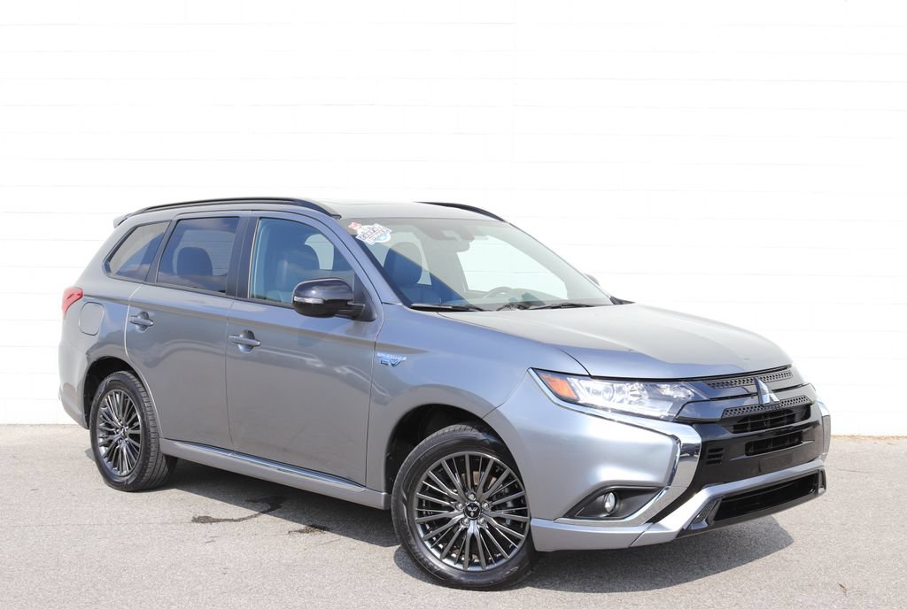 Used 2021 Mitsubishi Outlander LE