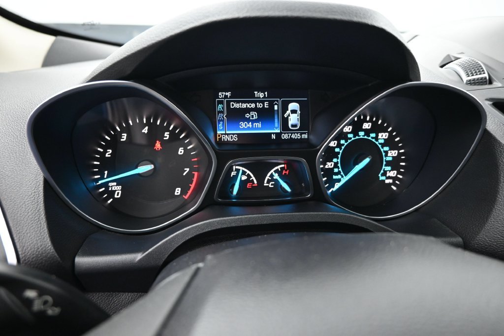 Used 2013 Ford Escape Titanium w/ Class II Trailer Tow Pkg AWD/4WD image 14