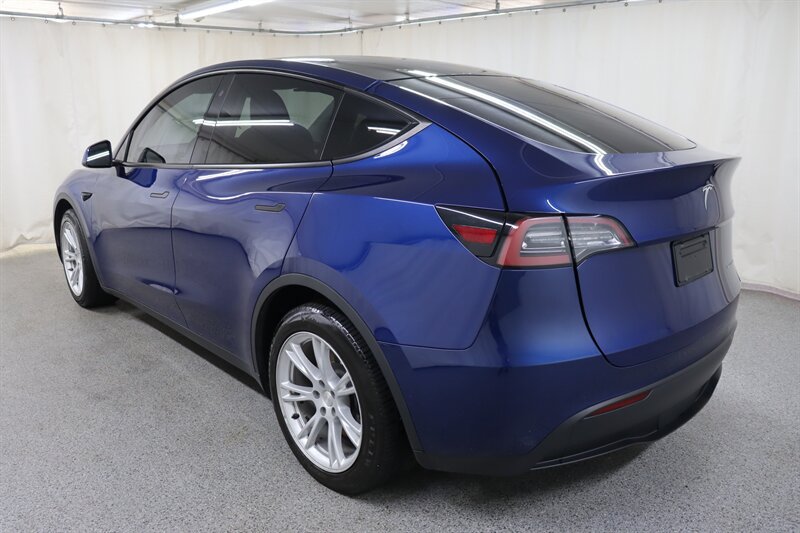 Used 2020 Tesla Model Y Long Range AWD/4WD image 5