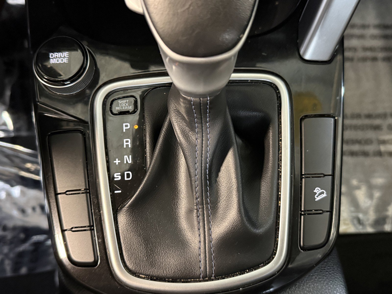 Used 2023 Kia Seltos S w/ Navigation Package FWD image 17