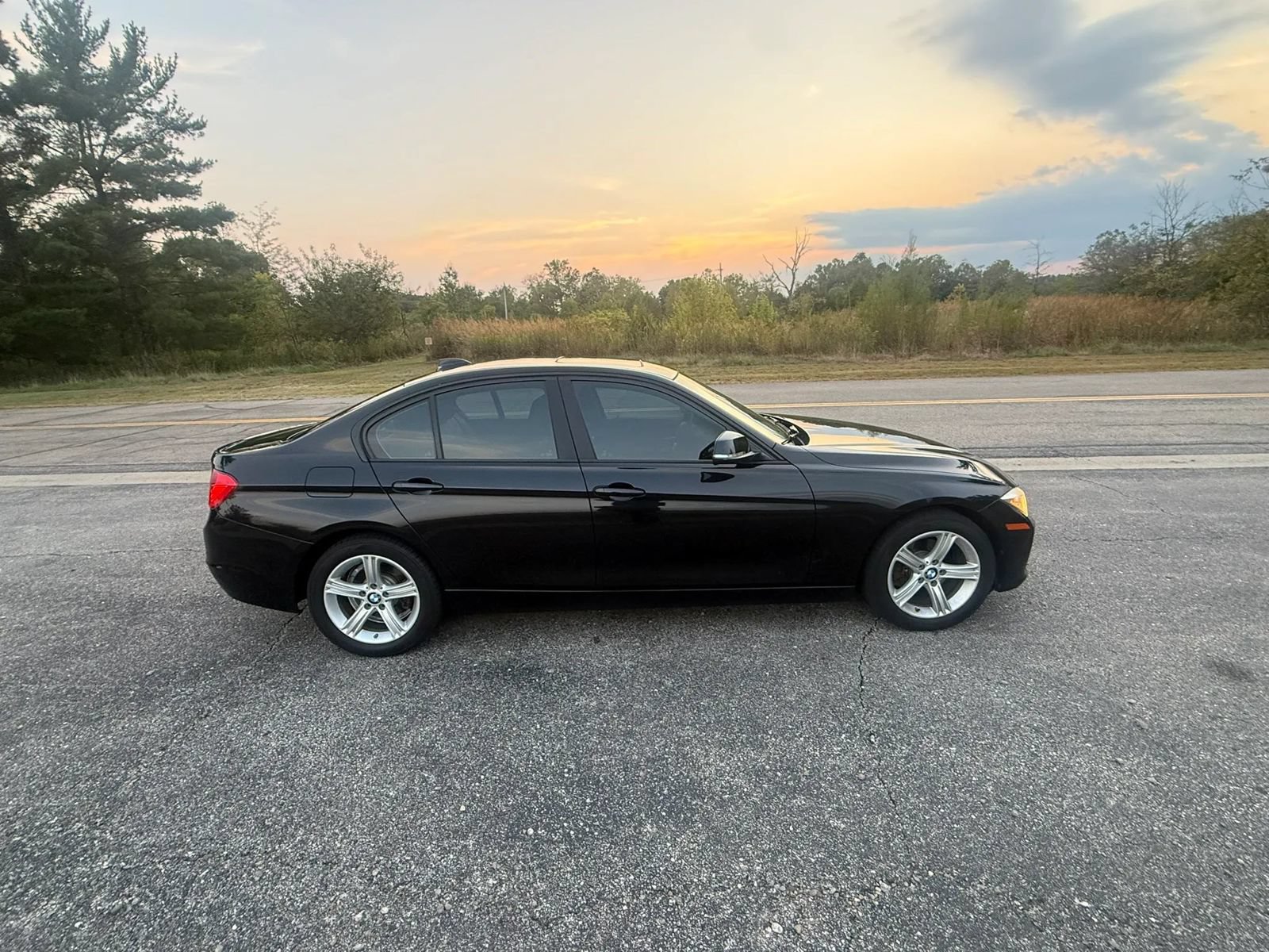 Used 2015 BMW 328i xDrive Sedan AWD/4WD image 5