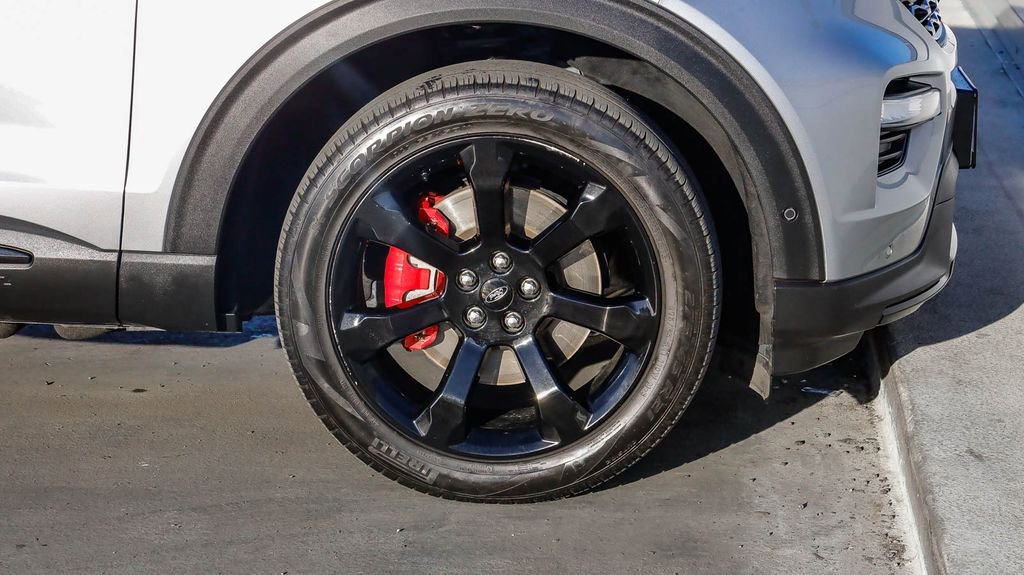 Used 2021 Ford Explorer ST w/ Equipment Group 401A image 11