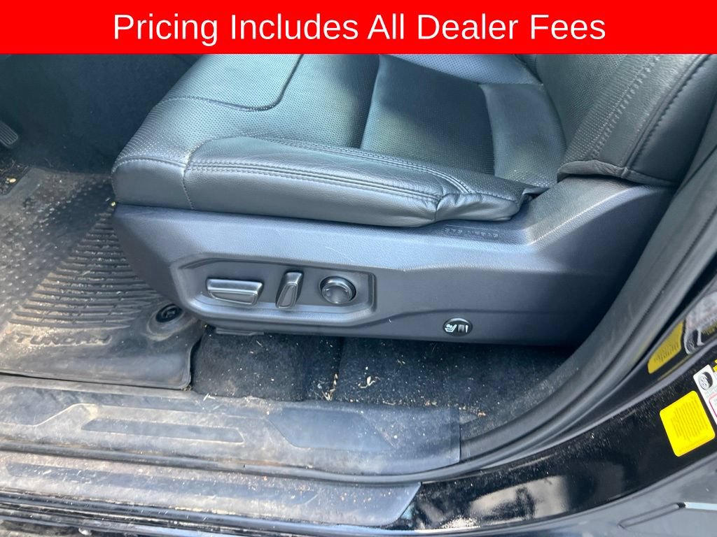 Used 2024 Toyota Tundra SR5 w/ SR5 Premium Package AWD/4WD image 5