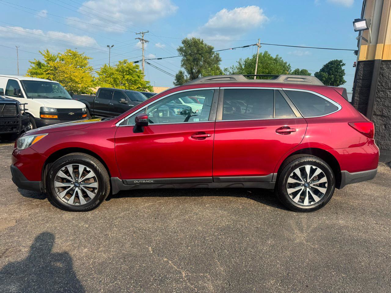 Used 2015 Subaru Outback 3.6R Limited AWD/4WD image 2