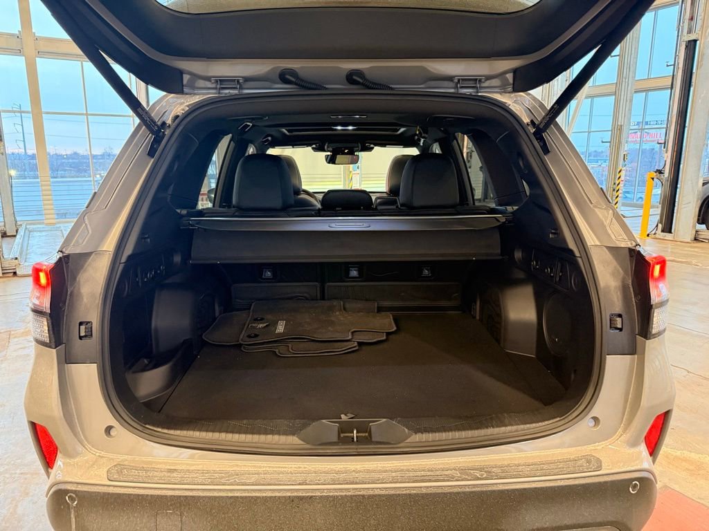 Used 2025 Subaru Forester Limited image 17