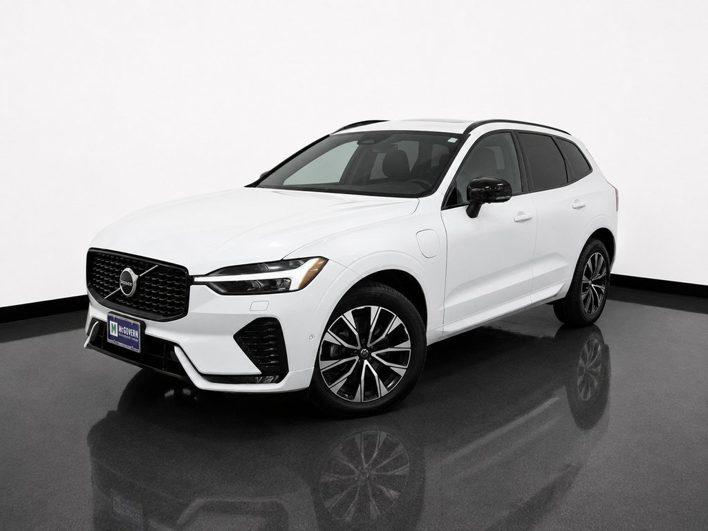 Used 2024 Volvo XC60 B5 Plus w/ Protection Package Premier AWD/4WD image 1