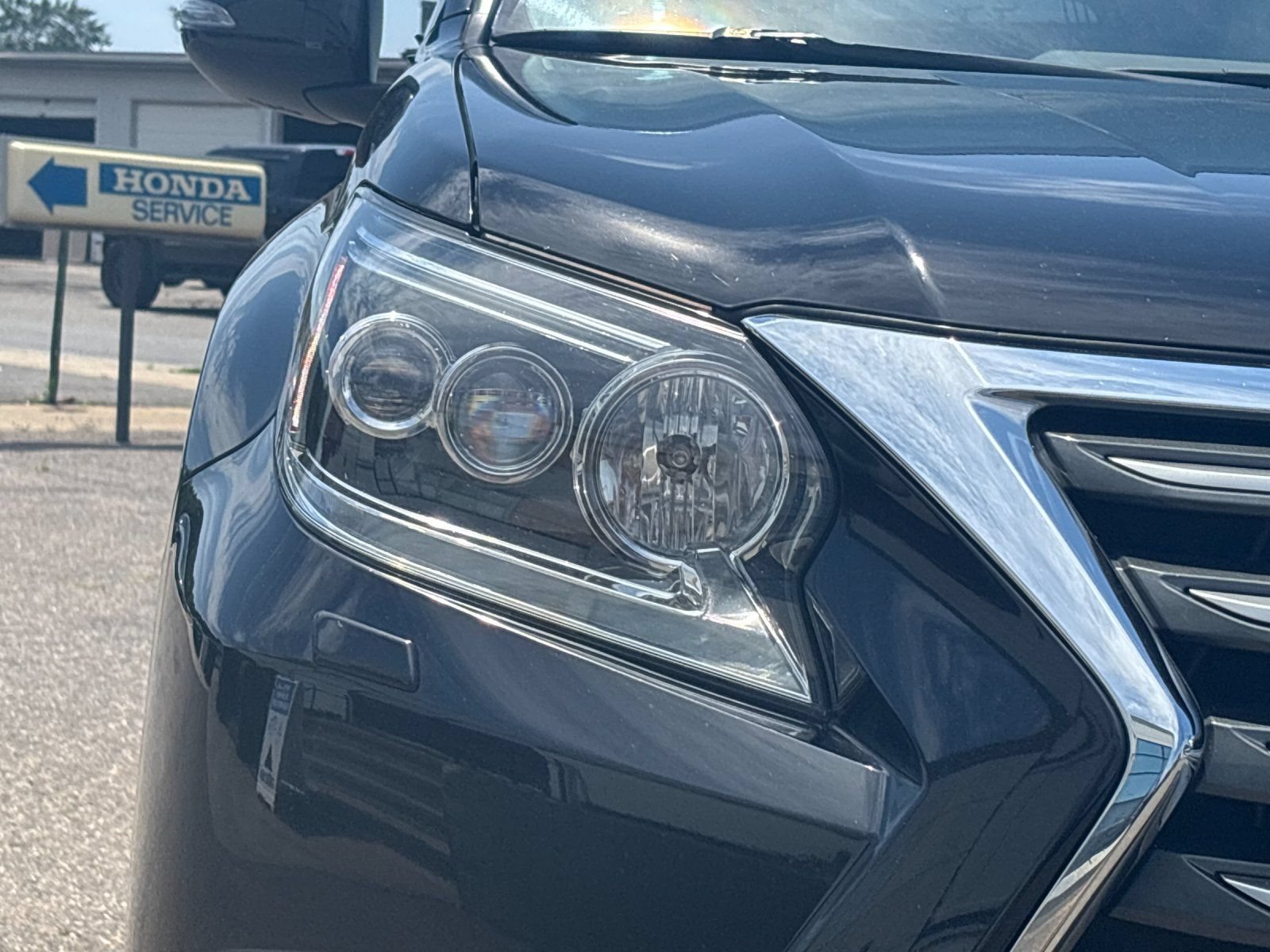Used 2019 Lexus GX 460 Premium w/ Premium Package AWD/4WD image 28