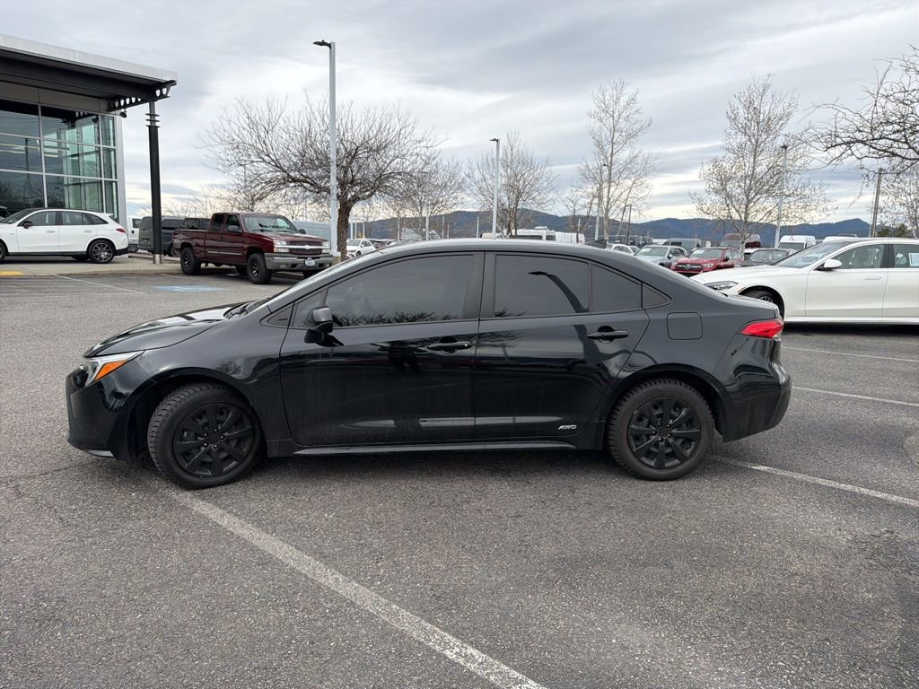 Used 2024 Toyota Corolla LE image 5