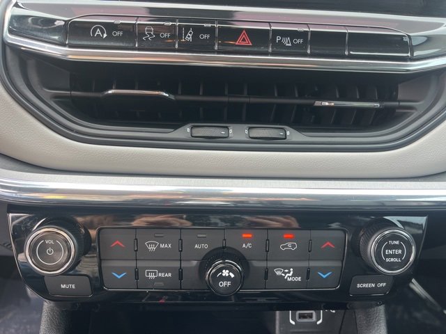 Used 2022 Jeep Compass Limited image 27