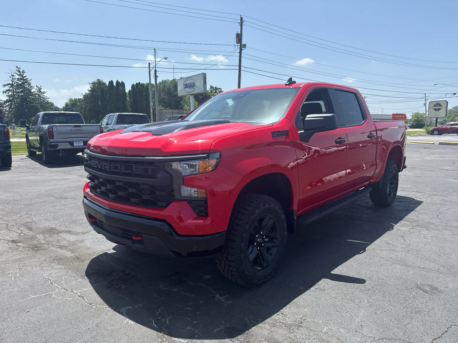 New 2026 Chevrolet Silverado 1500 Custom Trail Boss w/ LPO, Dark Essentials Package AWD/4WD image 1