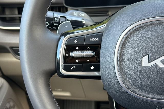 New 2026 Kia Carnival SX FWD image 30