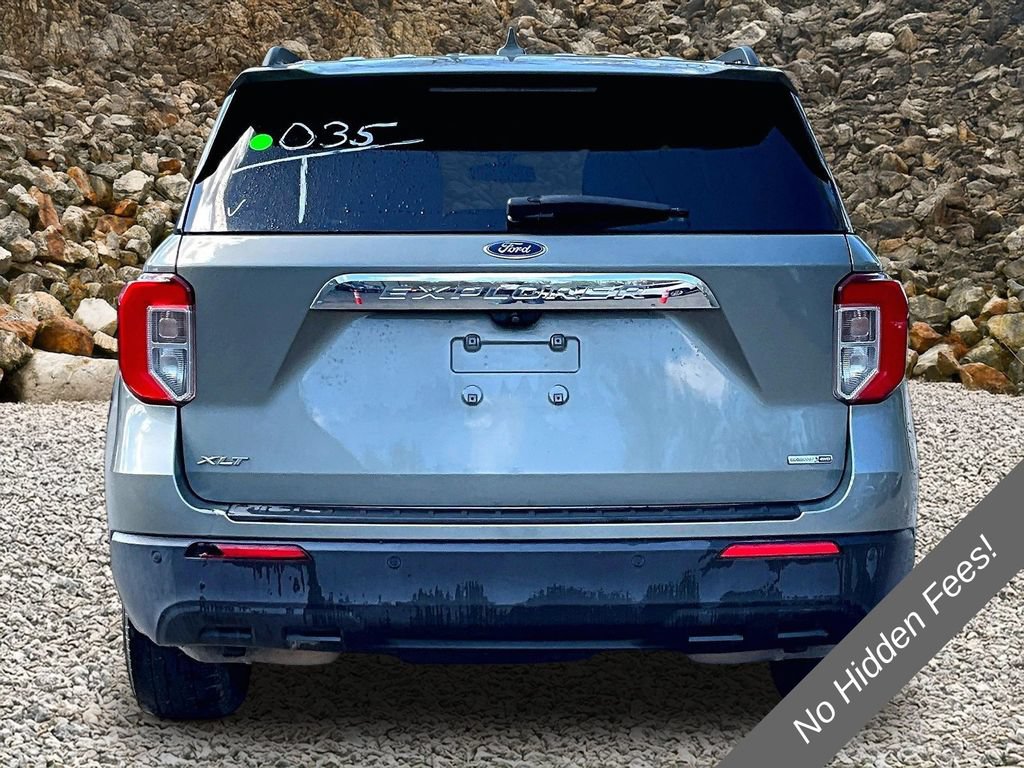 Used 2020 Ford Explorer XLT w/ Comfort Package AWD/4WD image 3