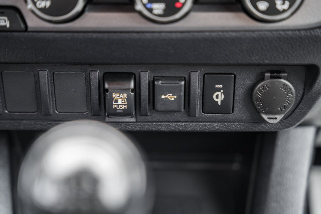 Used 2020 Toyota Tacoma TRD Off-Road AWD/4WD image 23