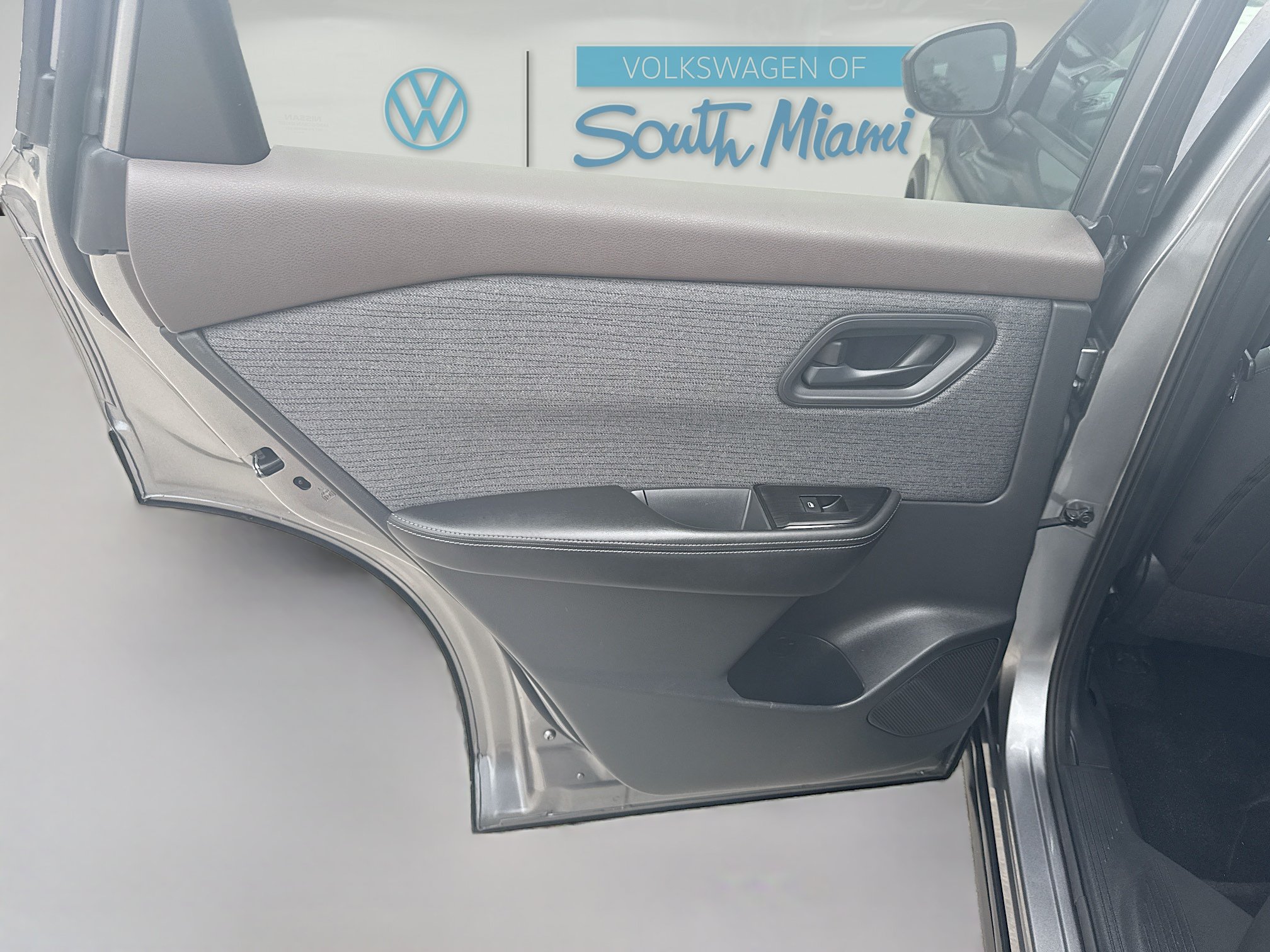 Used 2021 Nissan Rogue S FWD image 25