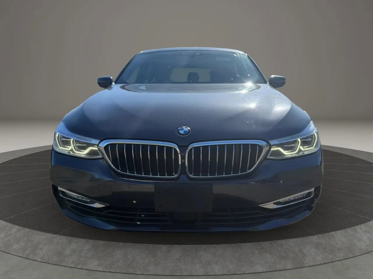 Used 2018 BMW 640i Gran Turismo xDrive w/ Luxury Seating Package AWD/4WD image 2