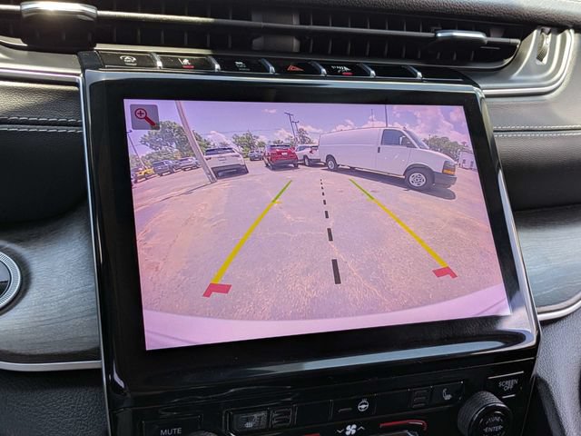 Used 2022 Jeep Grand Cherokee Limited AWD/4WD image 22