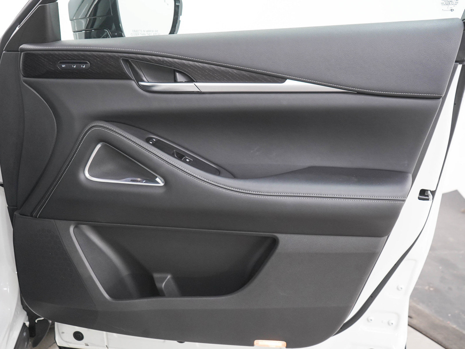 Used 2023 INFINITI QX60 Sensory AWD/4WD image 12