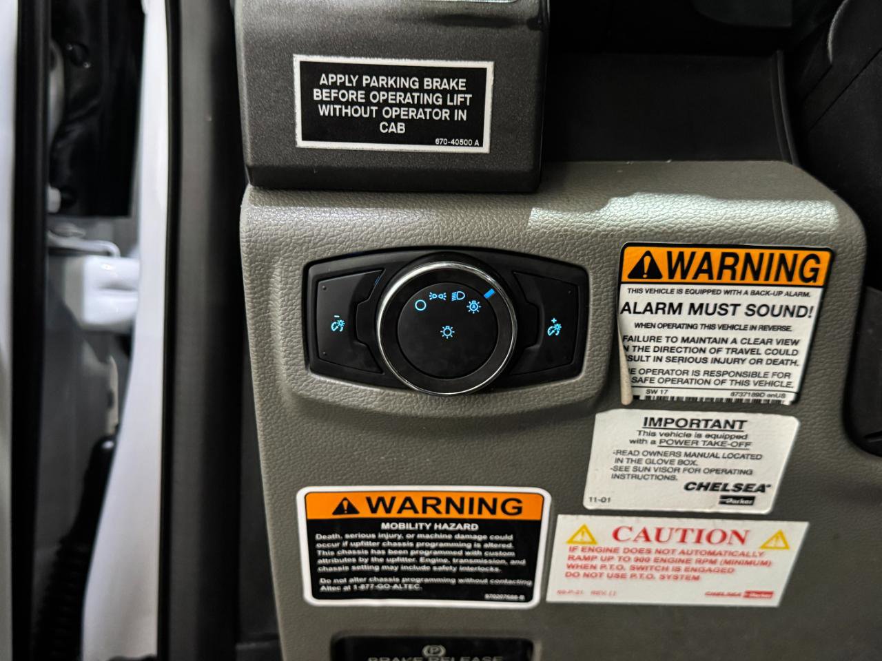 Used 2019 Ford F450 XL w/ Snow Plow Prep Package RWD image 24