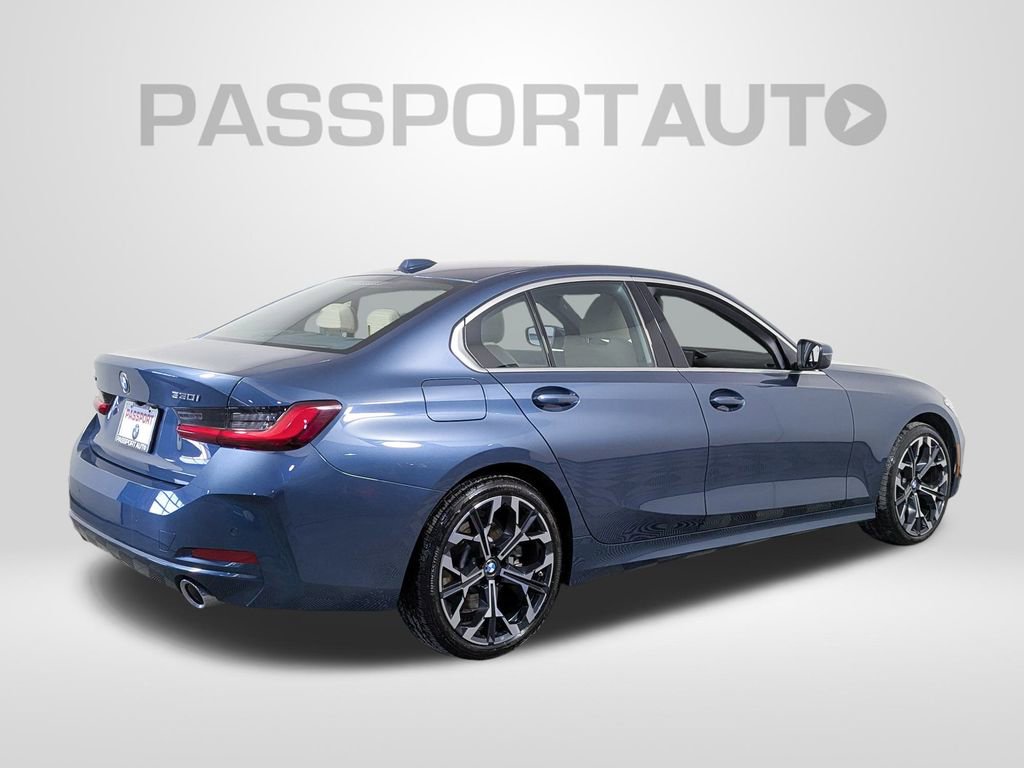 Used 2025 BMW 330i xDrive Sedan w/ M Sport Package image 7