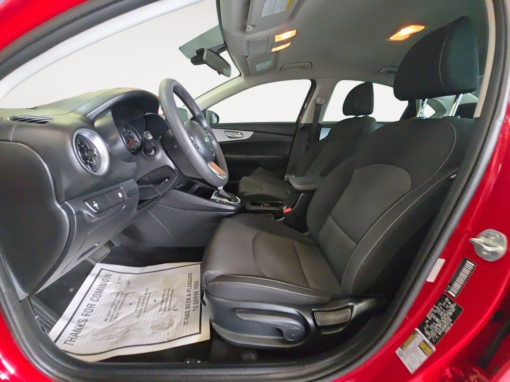 Used 2024 Kia Forte LXS FWD image 11