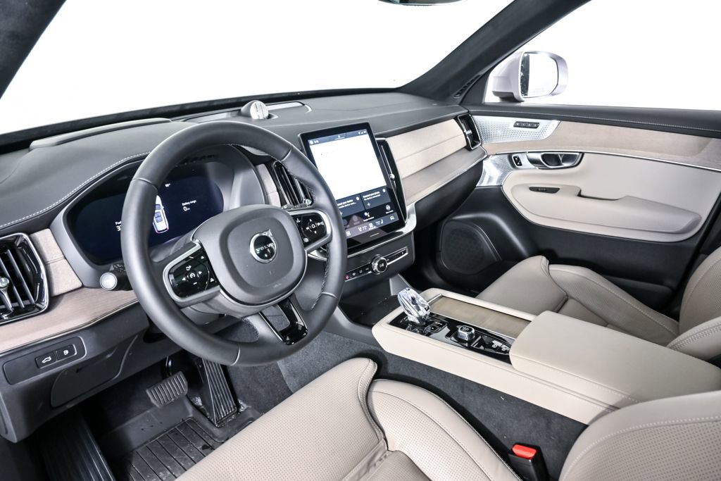 Certified 2026 Volvo XC90 T8 Ultra image 6