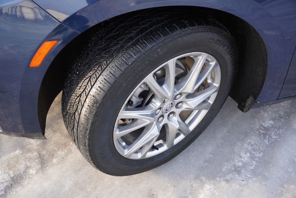 Certified 2023 Buick Enclave Essence w/ Experience Buick Package image 13