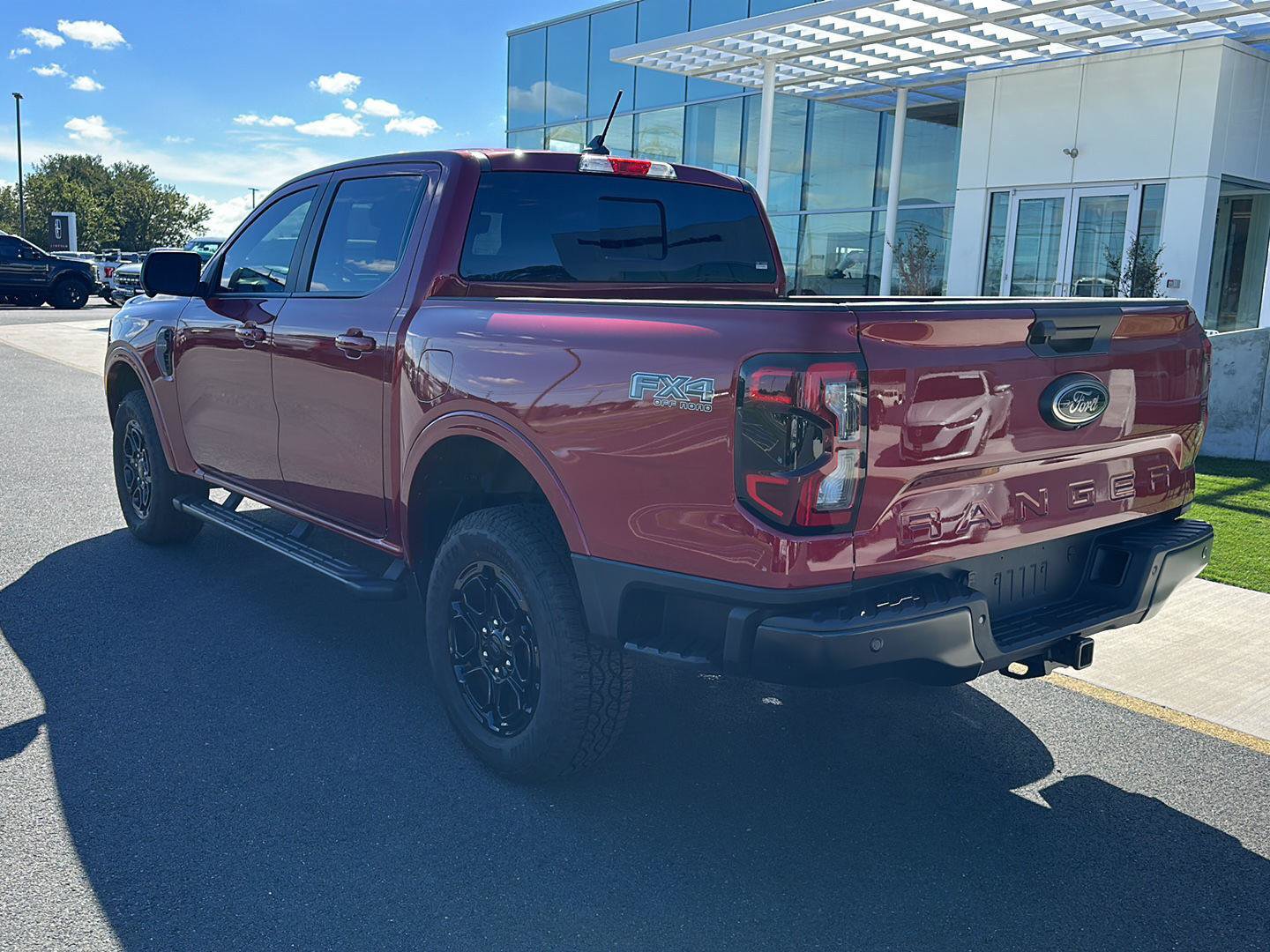 Used 2026 Ford Ranger Lariat w/ FX4 Off-Road Package AWD/4WD image 7