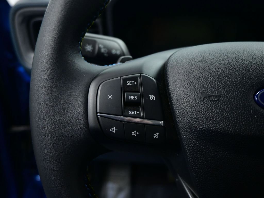 Used 2025 Ford Maverick Lobo image 12