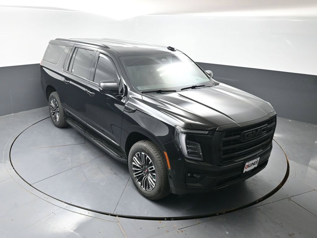 Used 2025 GMC Yukon XL Elevation AWD/4WD image 46