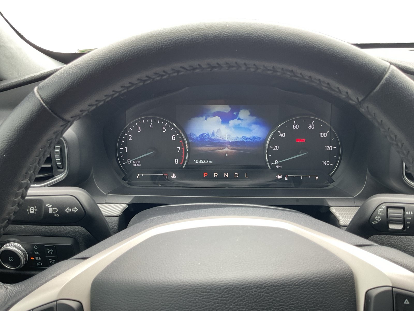Used 2021 Ford Explorer XLT w/ Equipment Group 202A RWD image 12