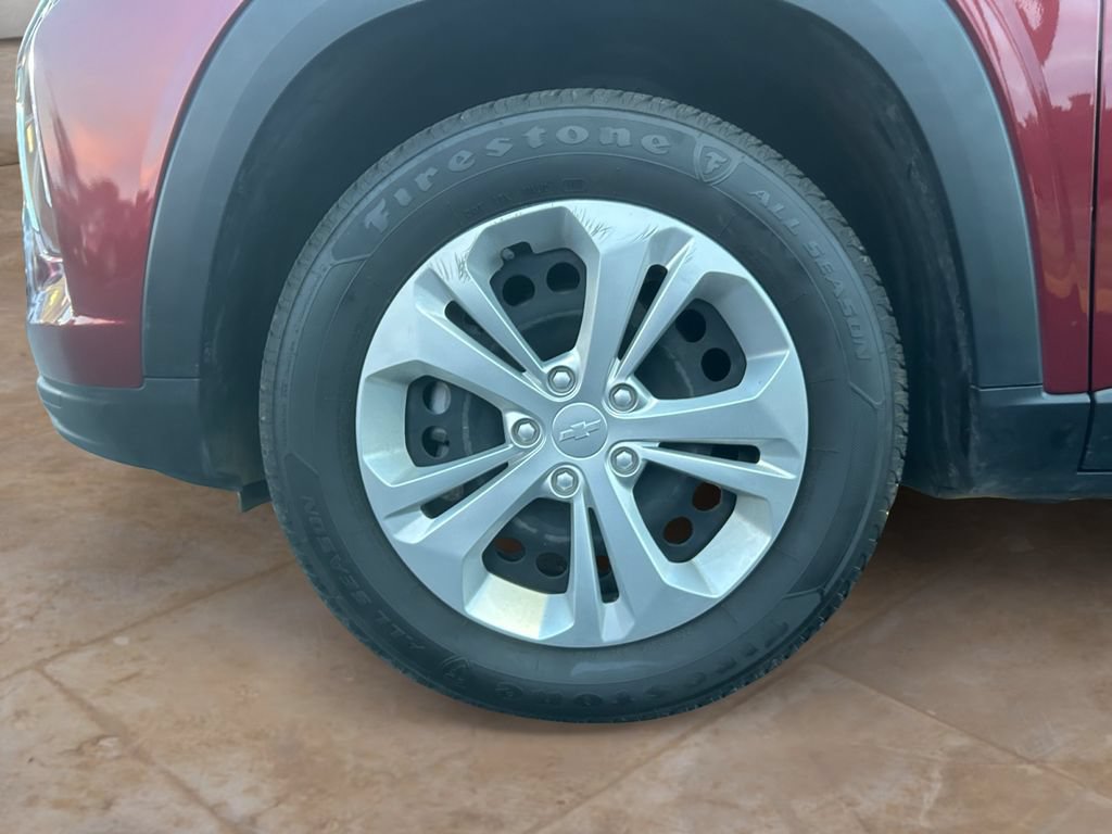 Used 2024 Chevrolet Trax LS FWD image 14