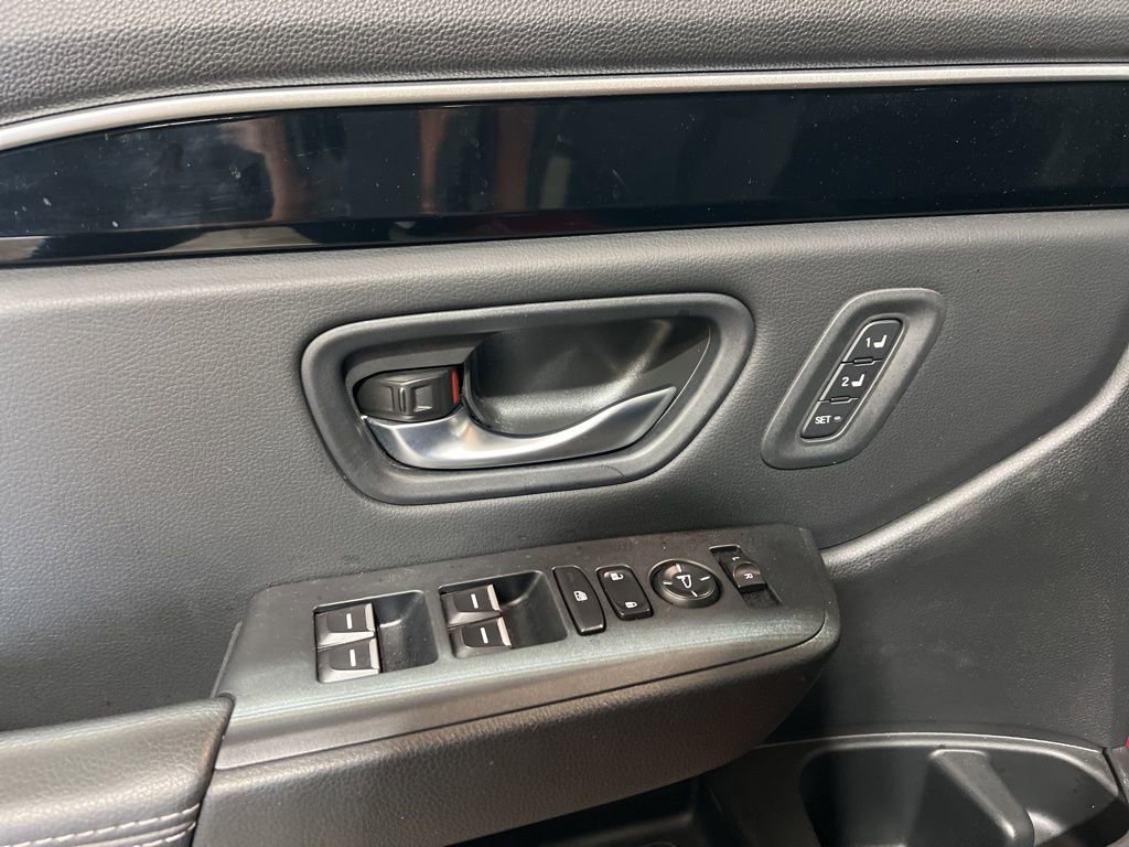 Used 2024 Honda Pilot EX-L image 9