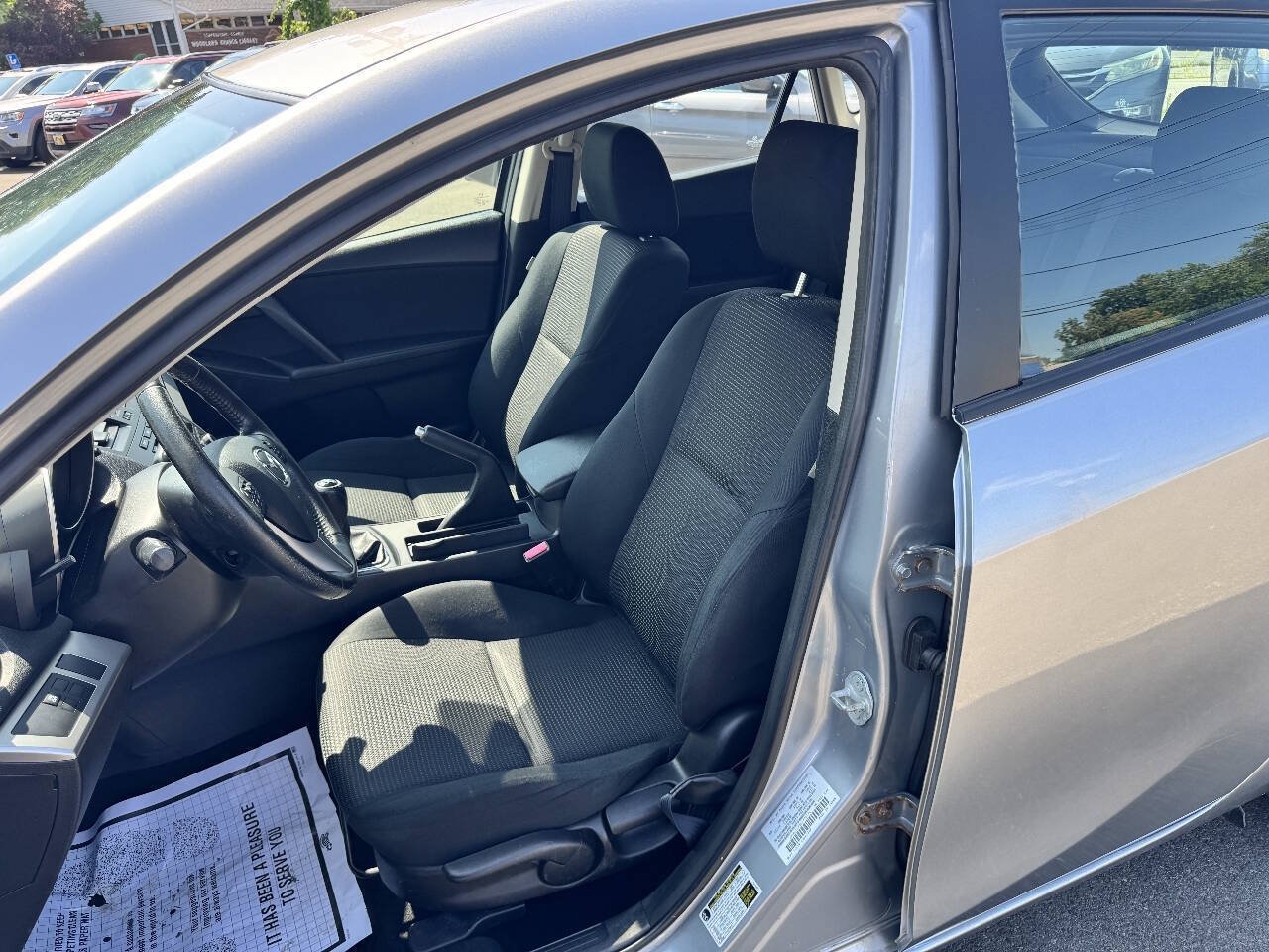 Used 2013 MAZDA MAZDA3 i Touring FWD image 14