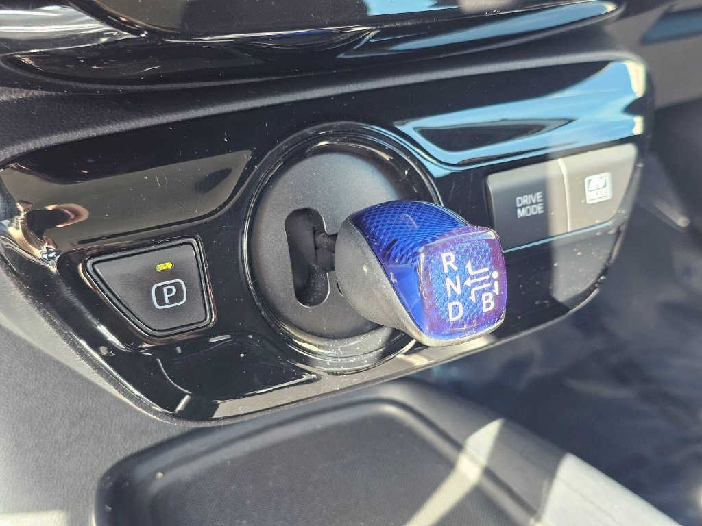 Used 2021 Toyota Prius LE AWD/4WD image 31