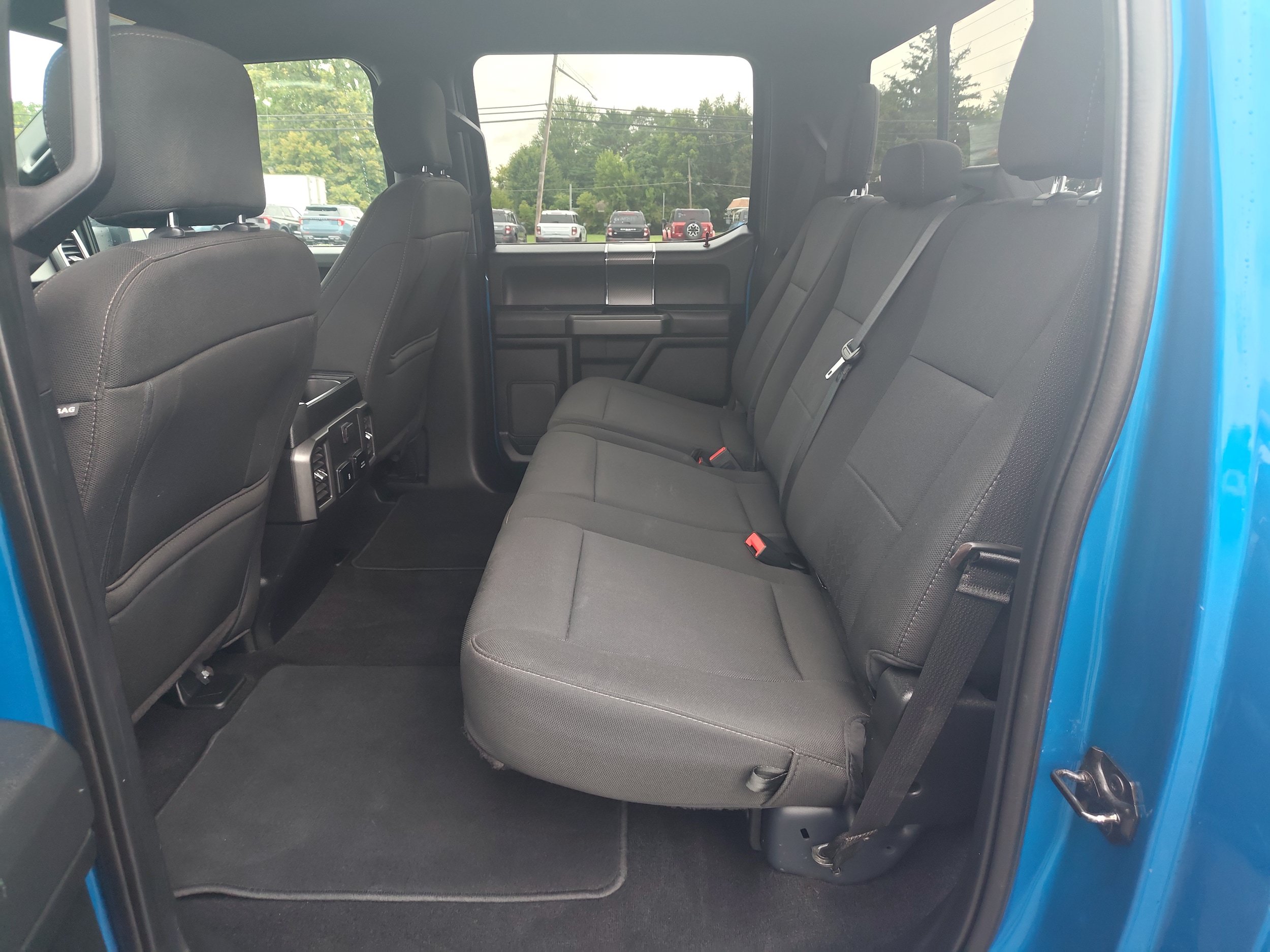 Used 2019 Ford F150 XLT w/ Equipment Group 302A Luxury AWD/4WD image 18